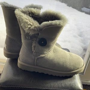 UGG Australia